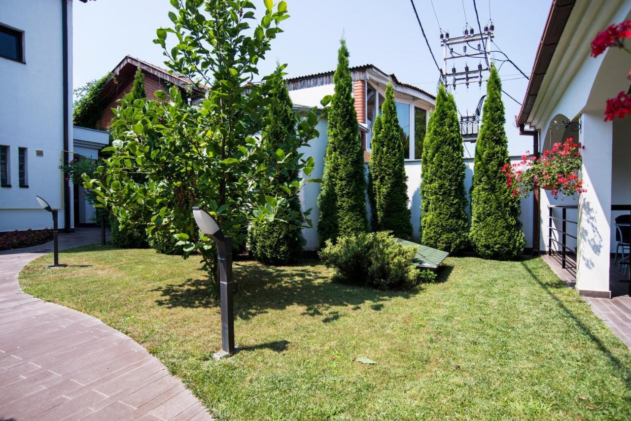 Guest House Panorama Aqualux With Free Parking Novi Sad Ngoại thất bức ảnh