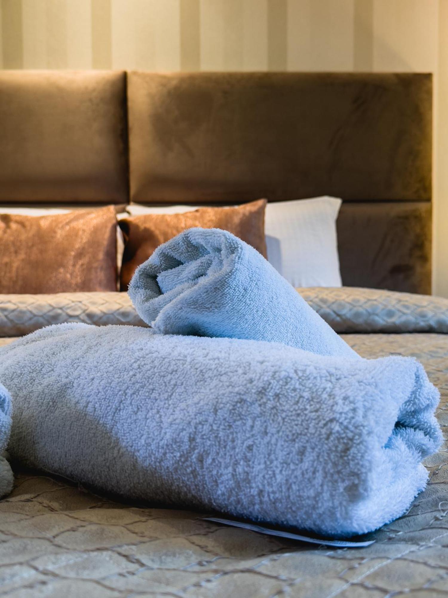 Guest House Panorama Aqualux With Free Parking Novi Sad Ngoại thất bức ảnh