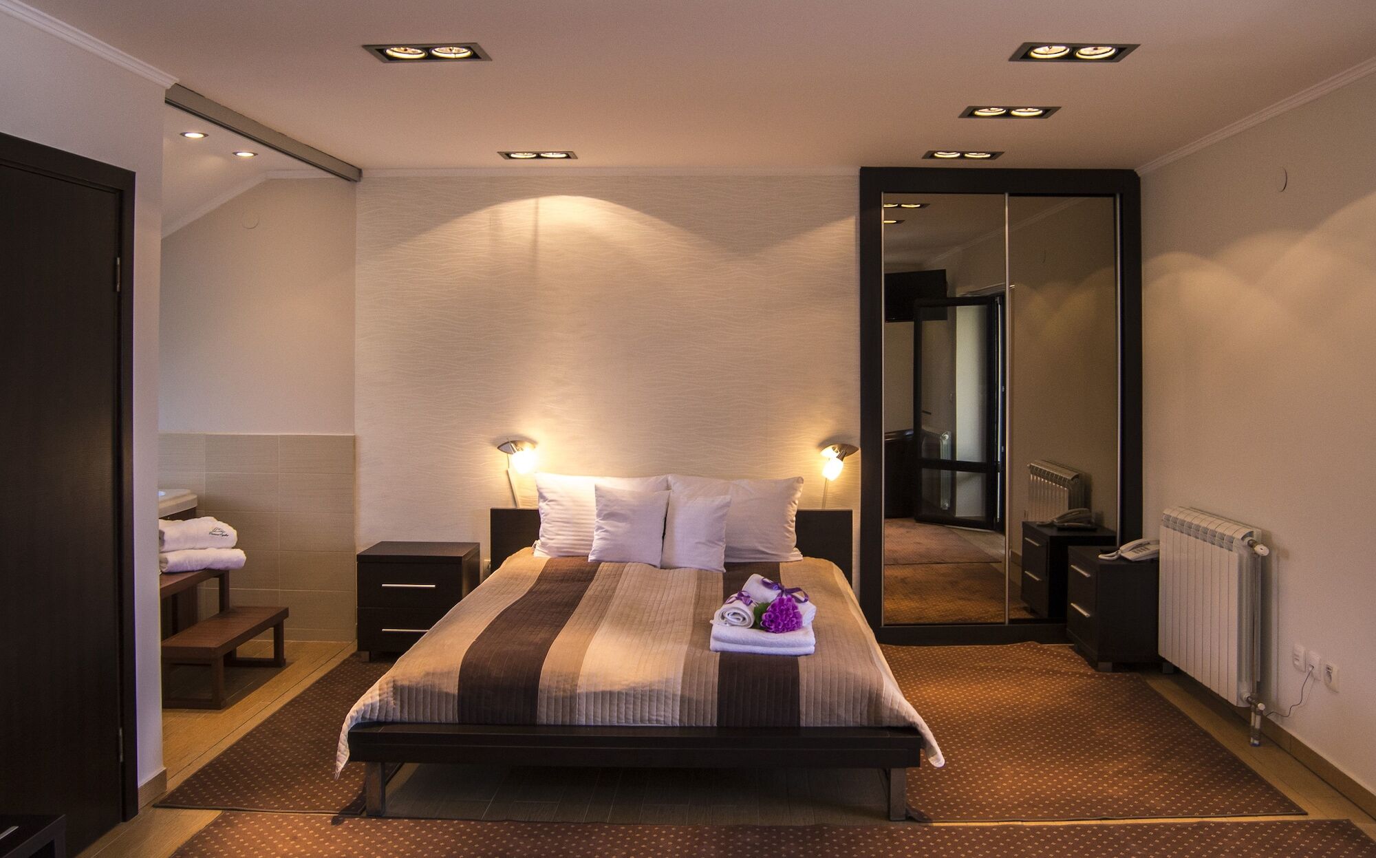 Guest House Panorama Aqualux With Free Parking Novi Sad Ngoại thất bức ảnh